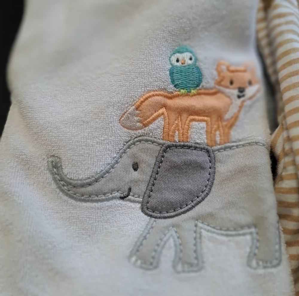 Bundle Of 6 Footed Pajamas.  Size  0-3months